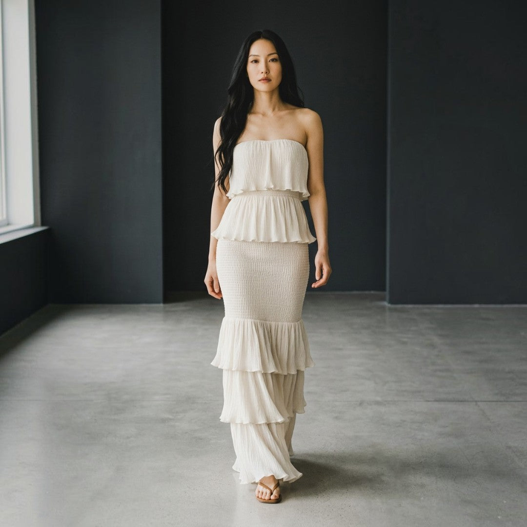 Noir Élégance Maxikleid