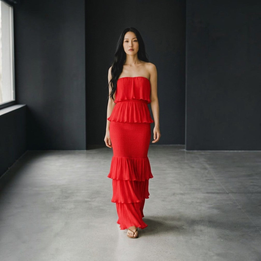 Noir Élégance Maxikleid